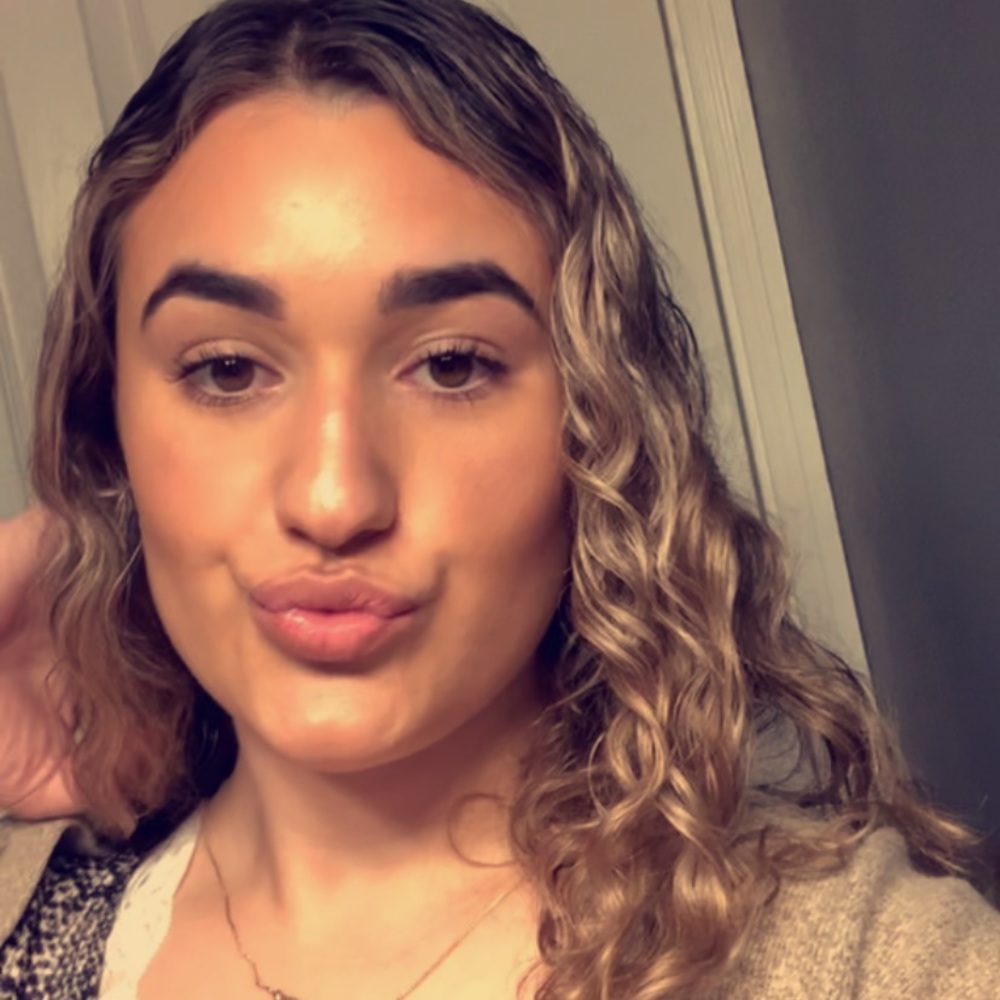 Meet your Posher, Crista